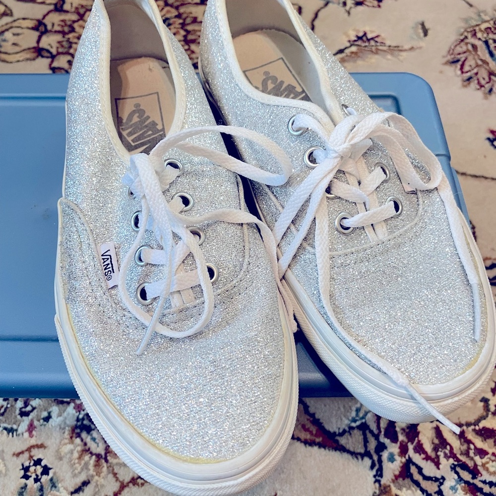 FLASH SALE ❤️❤️🌸🌸! Super sparkling Vans ! Silver ! ❤️❤️❤️